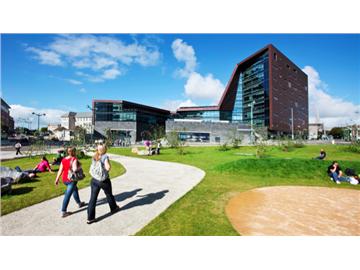 申請普利茅斯大學(xué)，有哪些申請要求